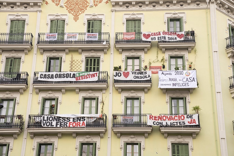 La mobilització ciutadana posa fi al desnonament de la Casa Orsola i la comprarà l’Ajuntament de Barcelona 